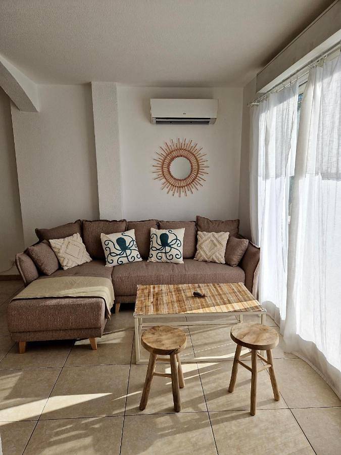 Gîte pour 5 personnes, avec vue sur le lac ainsi que terrasse et vue dans La Capte - 2