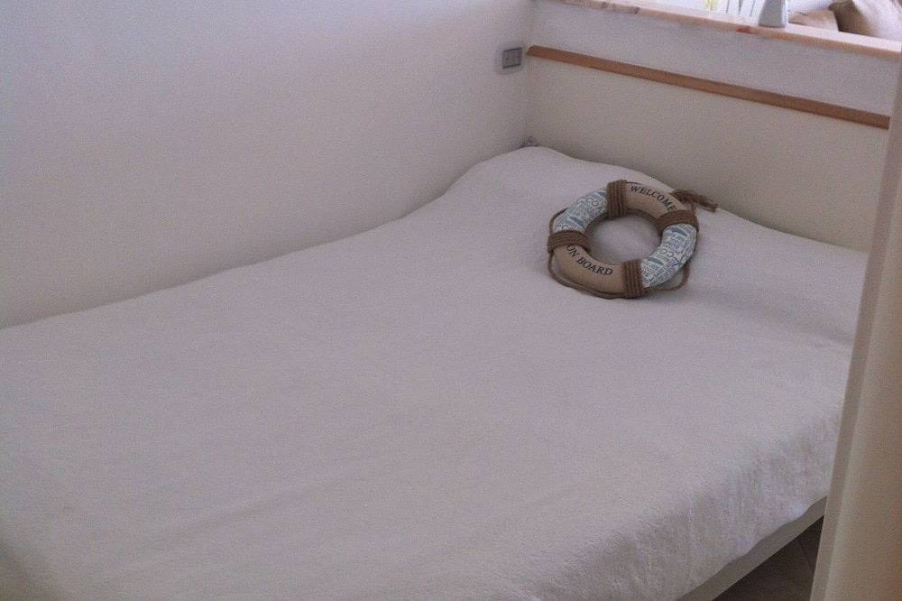 Appartamento intero, \"L'alcova delle Sirene\" Open space vista mare in Bergeggi, Riviera di Ponente