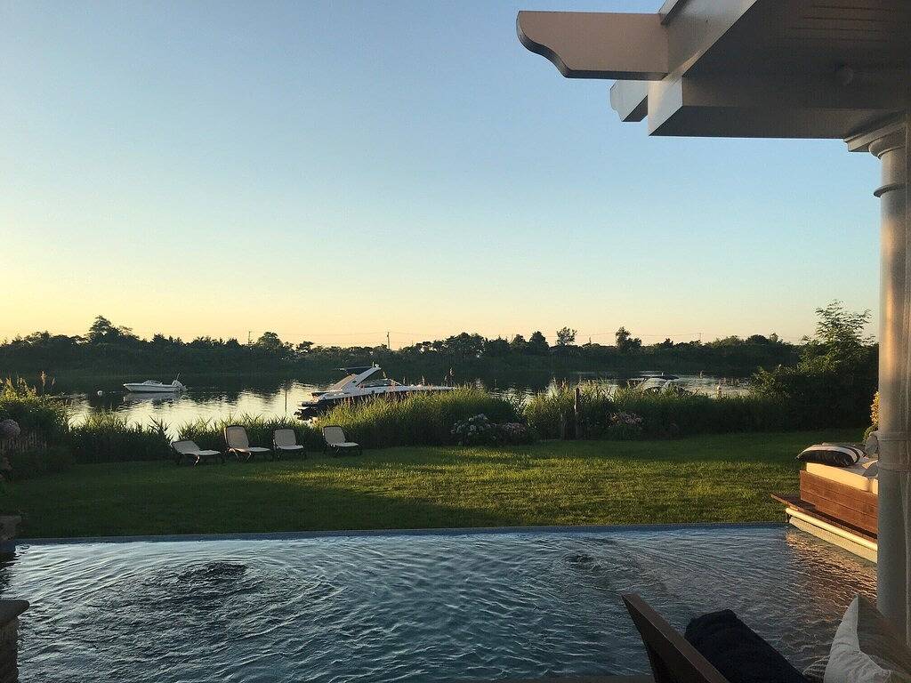 Vacation House for 13 Guests in Noyack, North Fork