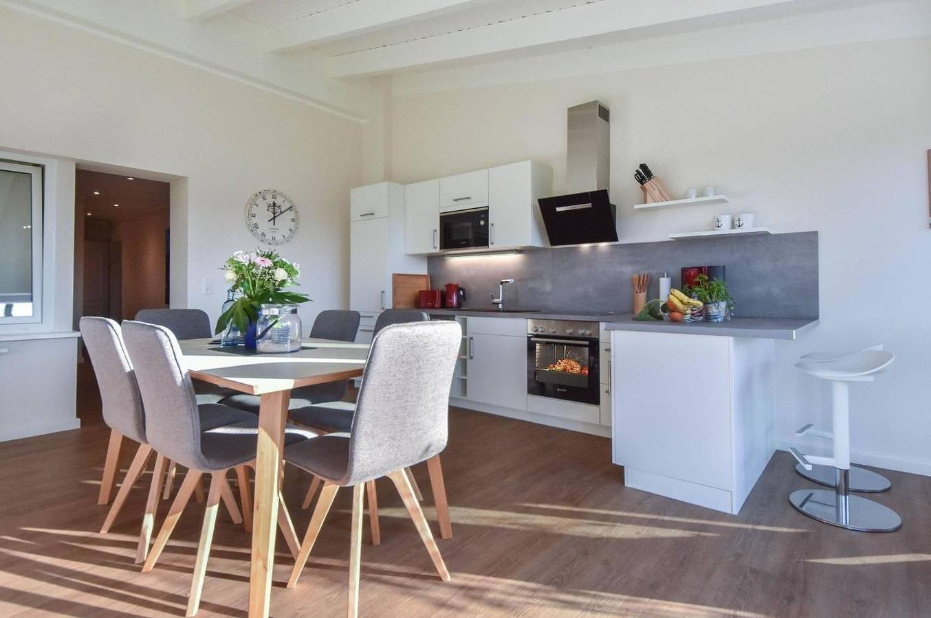 Ferienhaus Wiesenblick - mit großen Garten und zwei Wohneinheiten in Drei Kaiserbäder, Heringsdorf