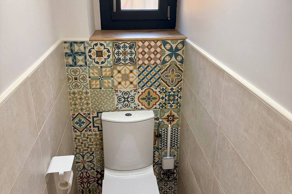 Le Patio, 10 minutes from Béziers and 20 minutes from Pézenas in Pailhès, Region de Béziers