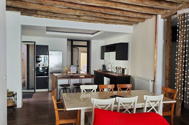 Location de vacances pour 10 personnes dans Cormery