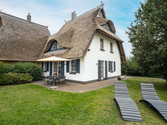 Ferienhaus mit Meerblick für 6 Personen, mit Terrasse und Garten sowie Sauna in Dierhagen