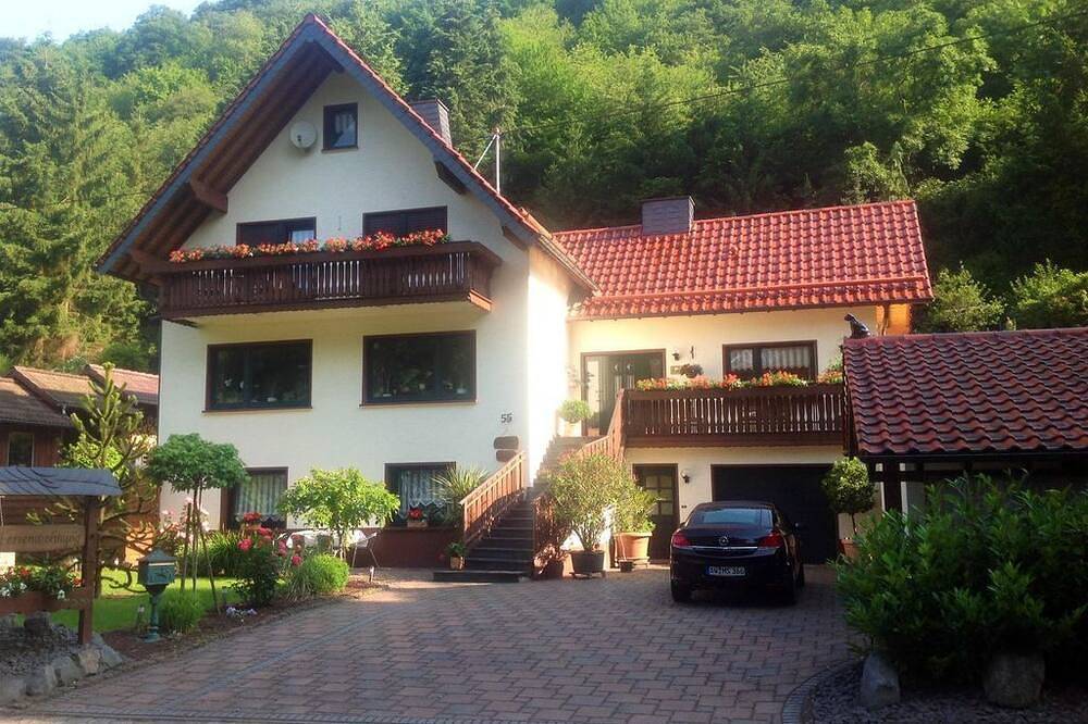 Ganze Wohnung, Ferienwohnung Schwitalla - Ferienwohnung bis 4 Personen in Ahrbrück, Ahrtal