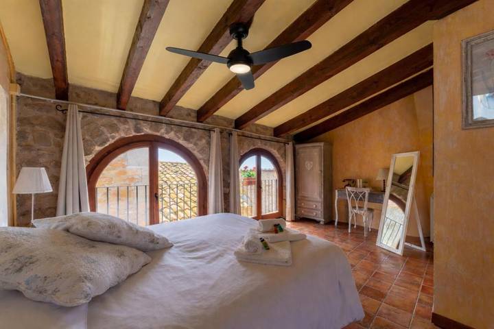 Casa rural para 15 personas, con jardín además de piscina y jacuzzi en Urgel - 4