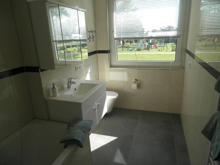 Ferienwohnung für 6 Personen, mit Garten am Zwenkauer See - 4