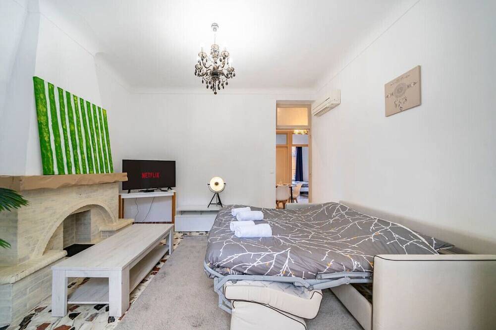 Entire apartment, Monte Carlo border, hypercenter, familly friendly in Beausoleil, Nice region