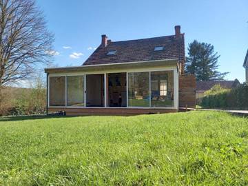 Gîte pour 6 personnes, avec vue et jardin à Saint-Honoré-les-Bains