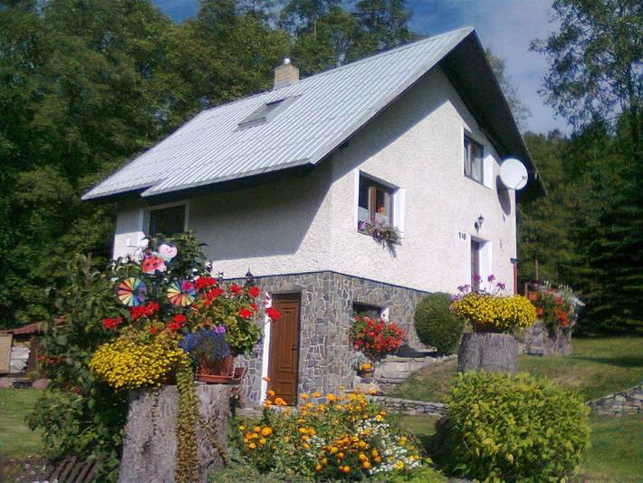 Berghütte für 5 Personen, mit Balkon und Garten in Westböhmen