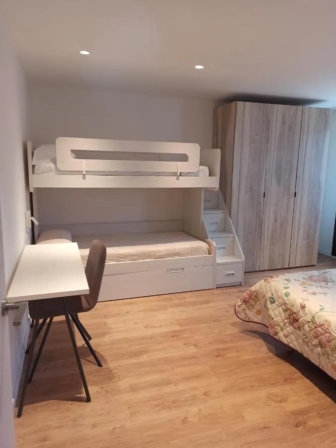 Ferienwohnung für 6 Personen, mit Ausblick und Balkon - 1