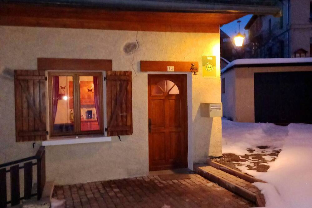 Encantador hotel de montaña cerca de la estación y el lago Albiez-Montrond in Albiez-le-Jeune, Región de Saint-Jean-de-Maurienne