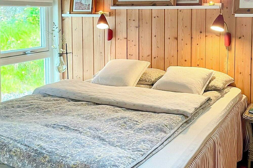 Ferienhaus mit 3 Schlafzimmern in der Nähe eines Badestrands in Svalerødkilen in Halden