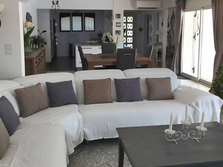 Location de vacances pour 6 personnes, avec piscine et terrasse à Puget-sur-Argens - 2
