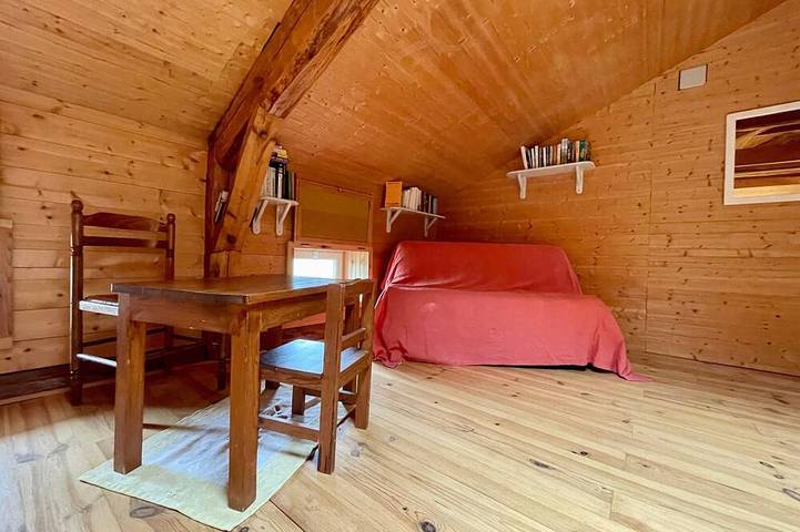 Gîte pour 11 personnes, avec jardin, animaux acceptés à Alleyras - 3