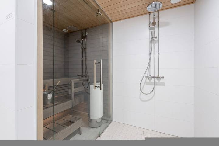 Ganze Wohnung, Stylish New 1Br Home with Sauna | Next to Railway Station in Pirkanmaa