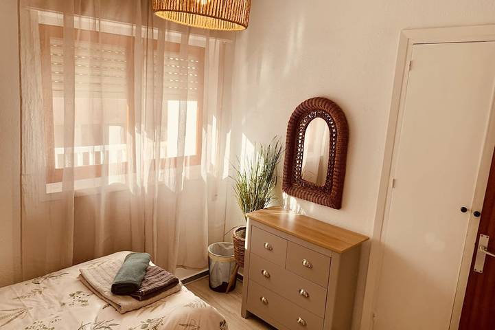 Appartement entier, Appartement avec 2 chambres au 1er étage à Mar De Cristal à 100 mètres de la plage, in Islas Menores, Carthagène