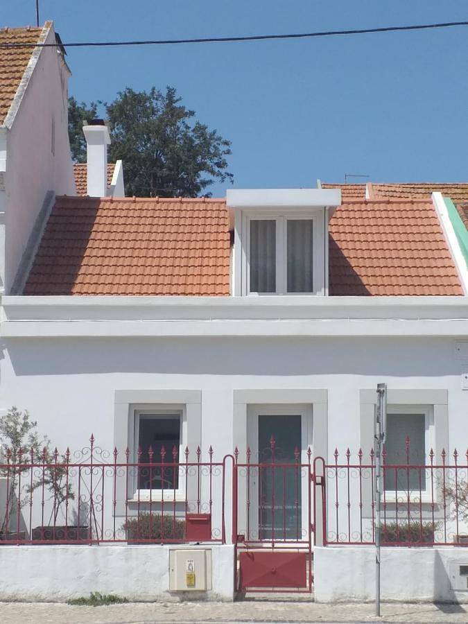 Three-Bedroom House in Seixal, Halbinsel von Setúbal