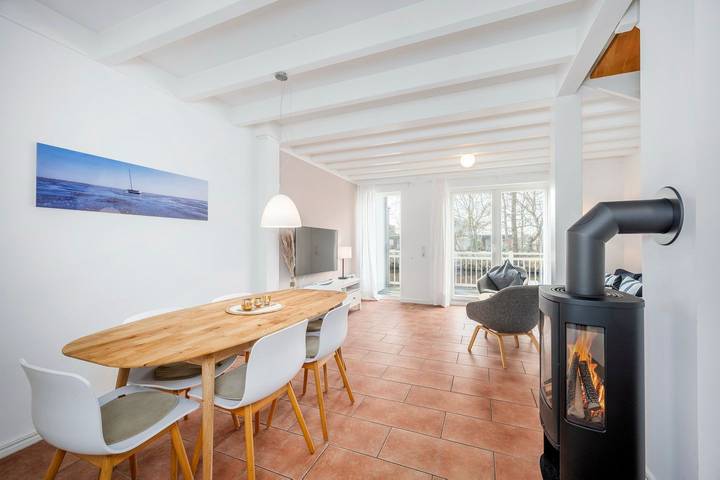 Ferienhaus für 6 Personen, mit Terrasse und Sauna sowie Ausblick in Schillig - 4