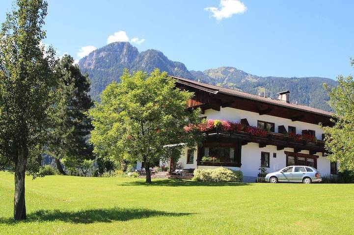 Ganze Wohnung, Appartements Christoph - Appartement Christoph in Kramsach, Kaisergebirge