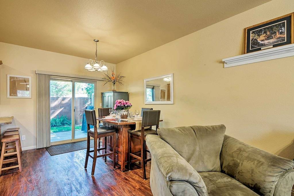 Ganze Wohnung, Neu! Kanab Condo w / Pool & Ac <1 Mi zu Sehenswürdigkeiten! in Kanab, Grand Staircase Escalante National Monument