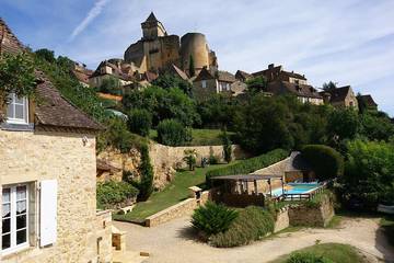 Cottage pour 6 personnes, avec jardin, animaux acceptés dans Chateau Medieval de Castelnaud la Chapelle