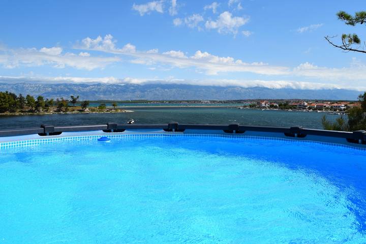 Ferienwohnung für 12 Personen, mit Balkon/Terrasse und Pool in Nin - 3