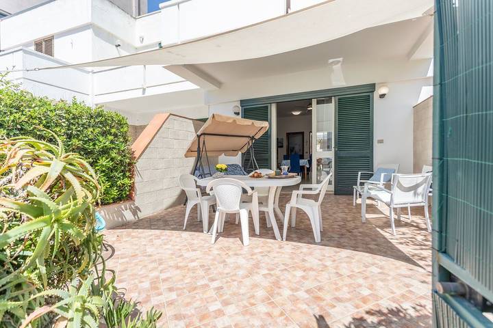 Location de vacances pour 6 personnes, avec jardin et terrasse, animaux acceptés à Baia Verde - 4
