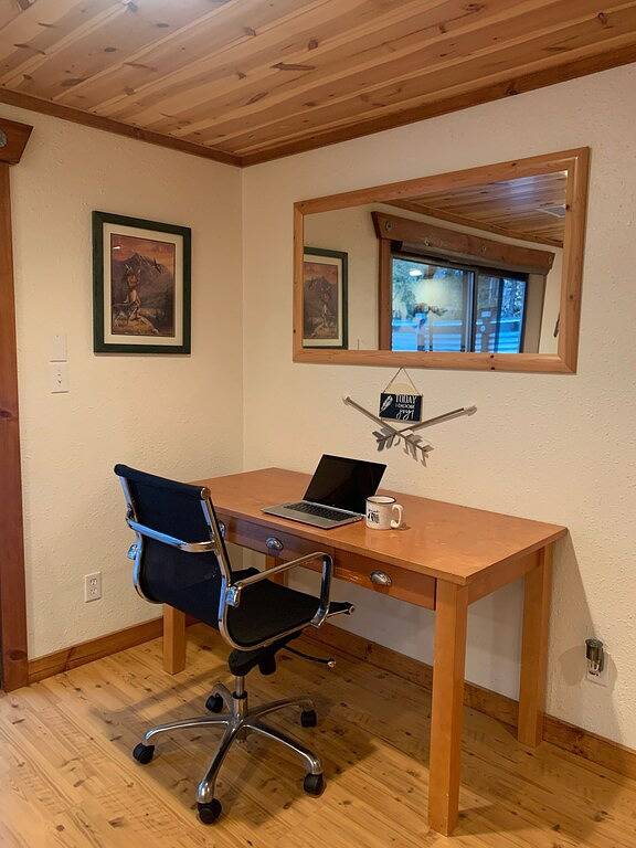 Vista Chalet-Yosemite and Bass Lake getaway with Tesla charger in Madera County