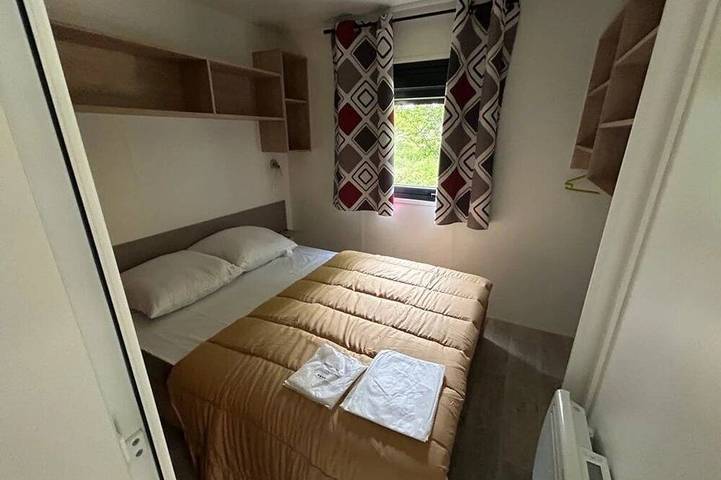 Mobil home pour 7 personnes dans Chateau De La Vigne - 2