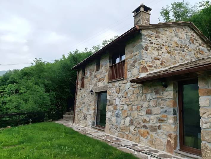 Casa rural para 8 personas, con Jardín en Valle del Miera - 3