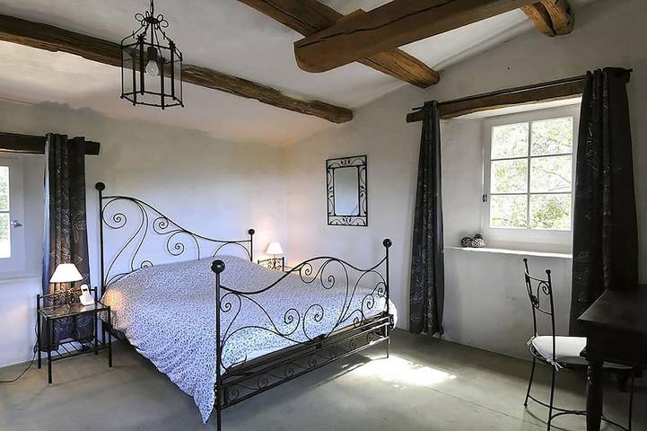 Location de vacances pour 14 personnes, avec jardin à Issirac - 3