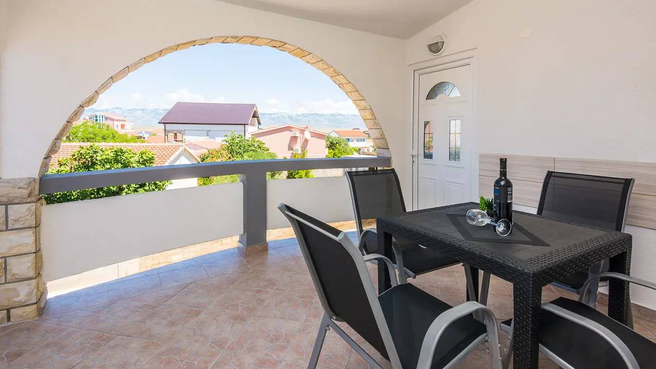 Appartamento vacanze a Vir a partire da 113€ a notte
