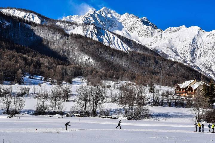Gîte pour 6 personnes, avec balcon dans Les Grands Bains Du Monetier