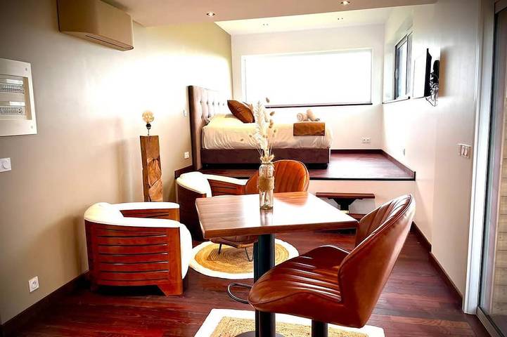 Gîte pour 2 personnes, avec jacuzzi et jardin ainsi que terrasse et sauna à Saint-Fargeau - 2