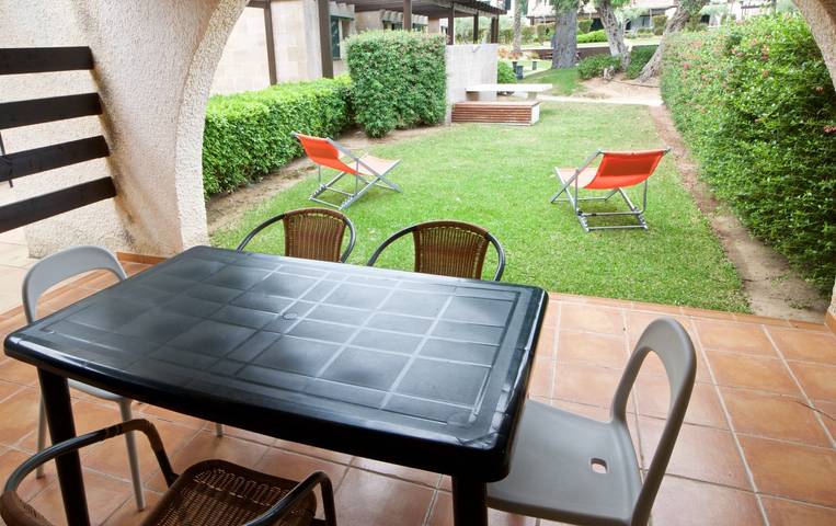 Location de vacances pour 7 personnes, avec bassin pour enfant ainsi que terrasse et jardin, animaux acceptés à El Perelló - 4