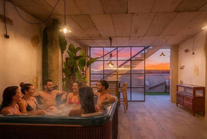 Location de vacances pour 14 personnes, avec jardin ainsi que jacuzzi et piscine à Alfacar - 4