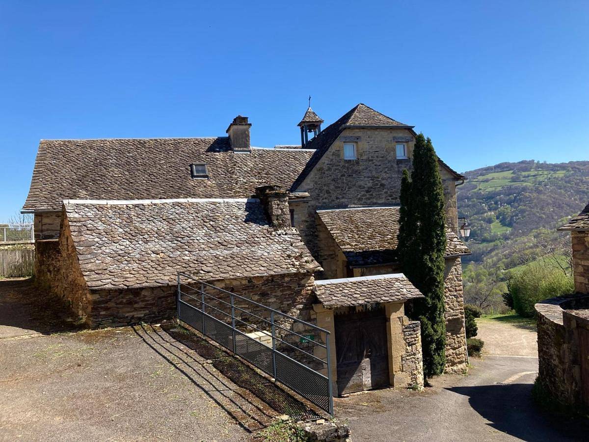 Loustalou Cottage for 8 people in Castelnau-de-Mandailles, Parc naturel régional de l'Aubrac