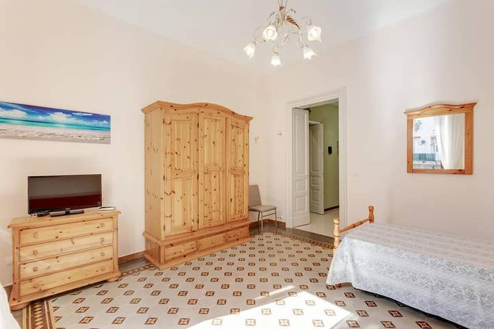 Appartamento intero, GuestHost - Casa Mariella - Flat with Terrace in Catania, Catania e dintorni
