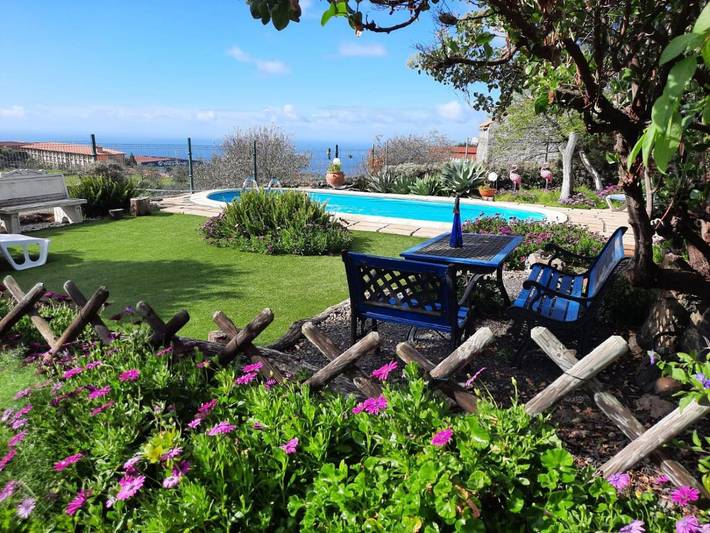 Apartamento para 5 personas, con Terraza y Jardín además de Piscina y Vistas en El Paso