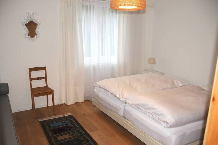 Ganze Wohnung, Schöne Ferienwohnung, zentral gelegen, renoviert in Davos Platz 1, Davos