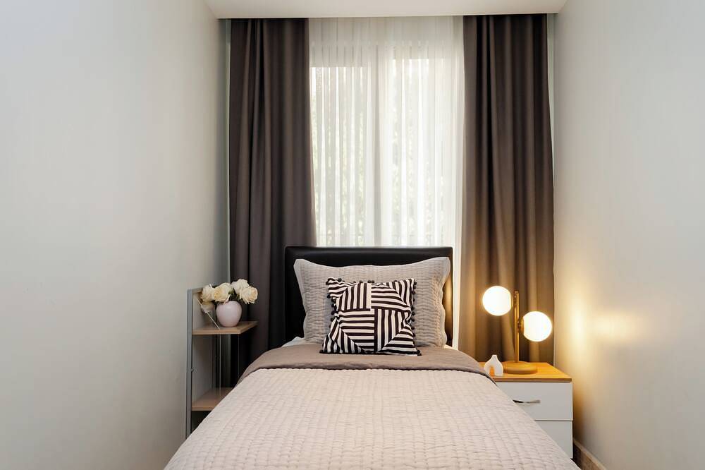 Apartamento entero, Charming 2-bedroom apartment with elevator in wonderful Istanbul with Ac in Beyoğlu, Estambul