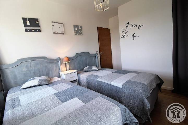 Location de vacances pour 4 personnes, avec jardin à Lacenas - 3