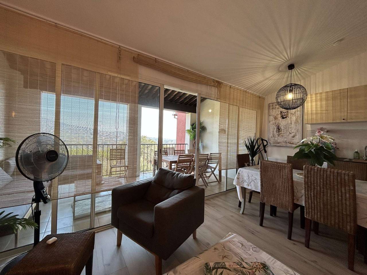 Appartement entier, Grimaud : Appartement 3 Pces avec piscine et vue mer in Grimaud, Côte méditerranéenne (France)