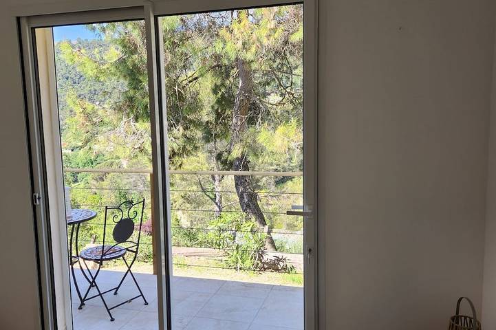 Location de vacances pour 3 personnes, avec balcon à Tourrette-Levens - 2
