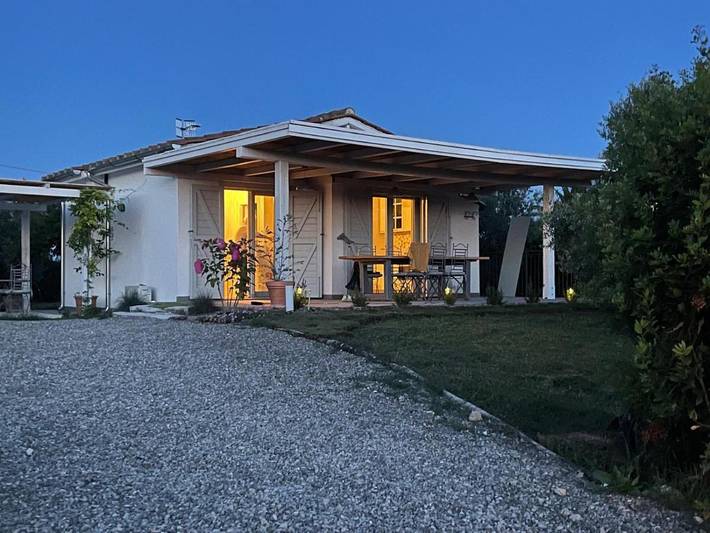 Agriturismo per 3 persone, con Terrazza e Giardino nonché Panorama a Montalto di Castro