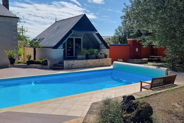 Gîte pour 2 personnes, avec piscine et terrasse à Saint-Étienne-de-Montluc