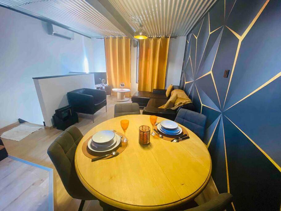 Appartement entier, One-Bedroom Apartment in Abbeville, Région d'Abbeville