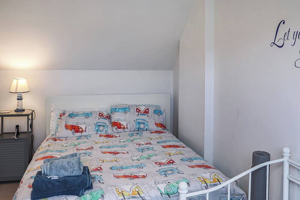3 bedroom accommodation in Pentraeth in Red Wharf Bay, Isle of Anglesey