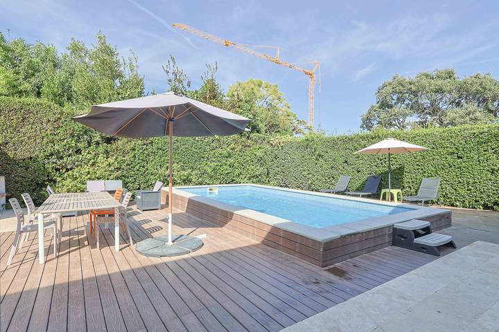 Ferienhaus für 8 Personen, mit Terrasse und Garten in Antibes (Alpen)