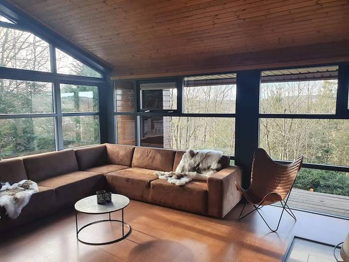 Location de vacances pour 17 personnes, avec piscine et sauna ainsi que terrasse et jardin, animaux acceptés à Manhay - 3